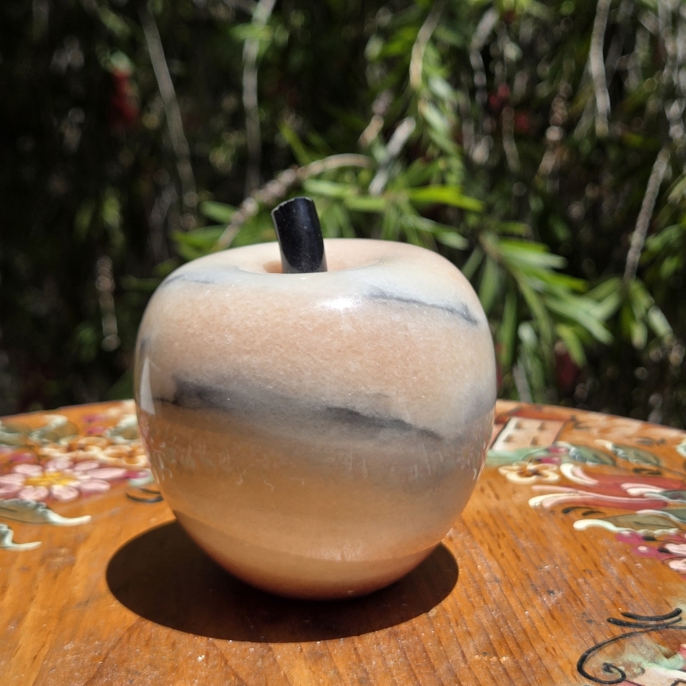 Vintage Carved Alabaster Stone Marble Apple‎ Fruit Paperweight Light Ivory Pink